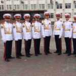 Пошив Кадетский костюм парадный белый для кадетов Россия тк габардин воротник стойка без отделка,брюки черный с красным лампасом